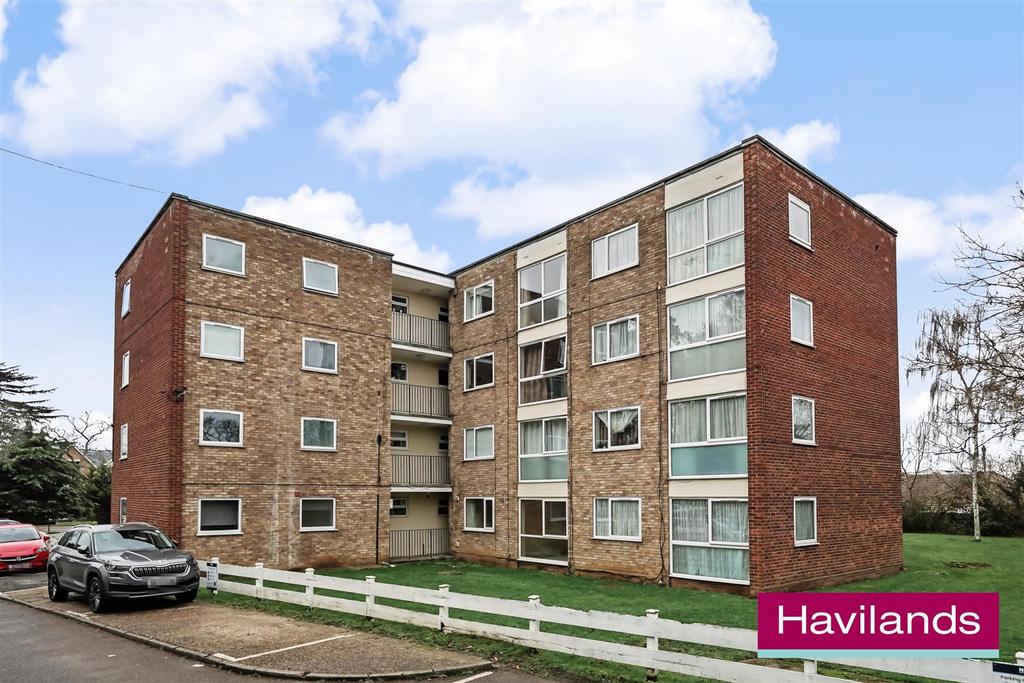 6 Hansart Way EN2 8 NB-9.jpg