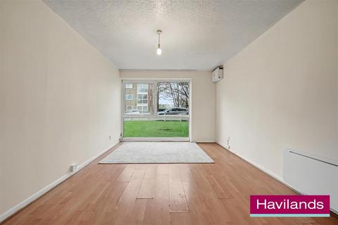 1 bedroom flat to rent, Hansart Way, Enfield