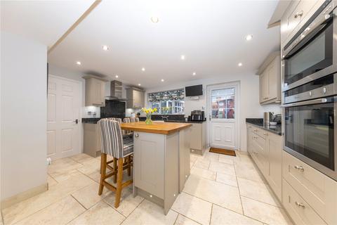 4 bedroom detached house for sale, Rochford Drive, Bedfordshire LU2
