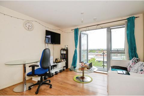 1 bedroom apartment for sale, Wilmington Close, Watford, WD18