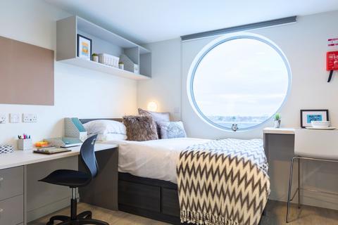 undefined, City Road