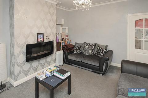 2 bedroom semi-detached house for sale, Anlaby Street, Laisterdyke, Bradford, West Yorkshire, BD4 8PS