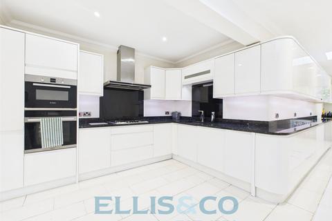 undefined, Cornwallis Avenue, Tonbridge, TN10