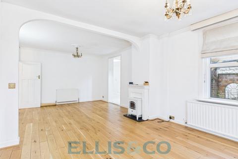 undefined, Cornwallis Avenue, Tonbridge, TN10