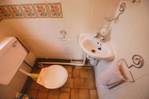 4 bedroom semi-detached house to rent, KATHLEEN AVENUE