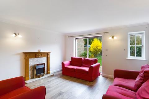 4 bedroom detached house for sale, Pannells Close, Chertsey, Surrey, KT16