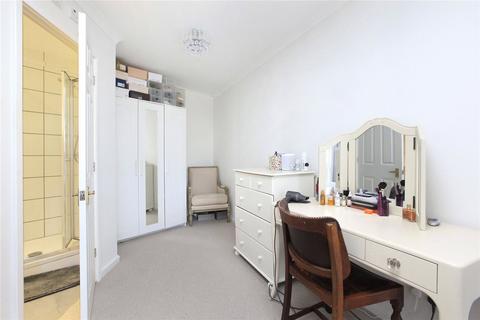 2 bedroom flat to rent, St Pauls Mews, Clapham SW4