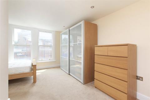 2 bedroom flat to rent, Klea Avenue, London SW4
