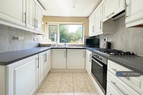 undefined, Newfield Close, Solihull, B91