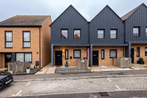 2 bedroom end of terrace house for sale, Juno Road, Milton Regis, Sittingbourne