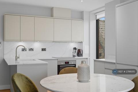 2 bedroom flat to rent, Amity Grove, London, SW20