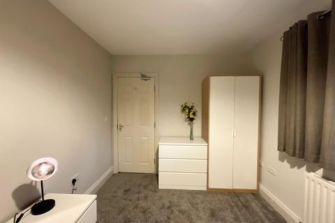 undefined, Room 3, Beckett Road, DN2