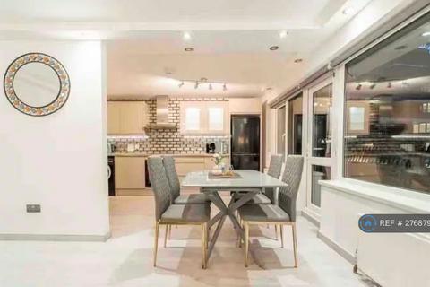 3 bedroom flat to rent, Dudley Court, London, WC2H