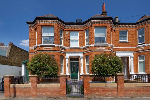 6 bedroom end of terrace house for sale, Ormeley Road, London SW12