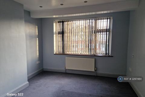 4 bedroom semi-detached house to rent, Abbotts Drive, Wembley, HA0