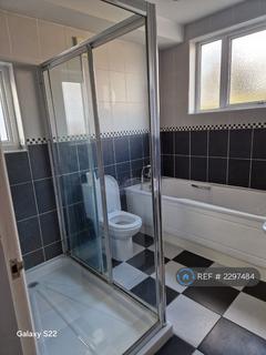 4 bedroom semi-detached house to rent, Abbotts Drive, Wembley, HA0