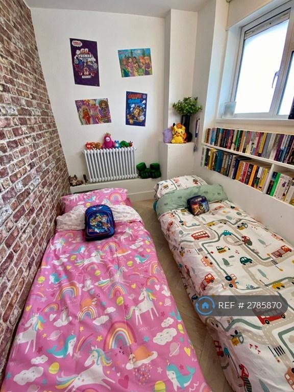 Second Bedroom (Alternate Layout)