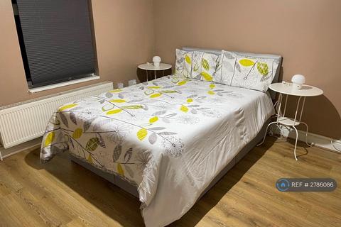 4 bedroom detached house to rent, Bishops Road, Croydon, CR0
