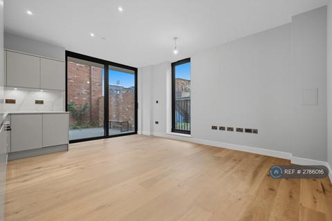 undefined, Amity Grove, London, SW20