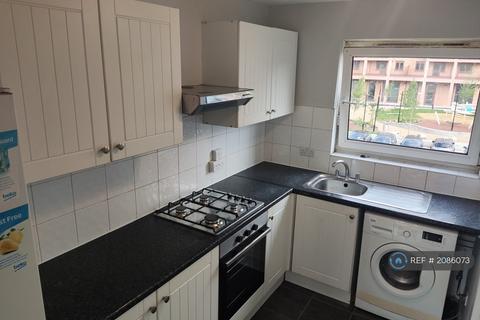 2 bedroom flat to rent, Barking, Essex, IG11