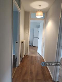 2 bedroom flat to rent, Barking, Essex, IG11