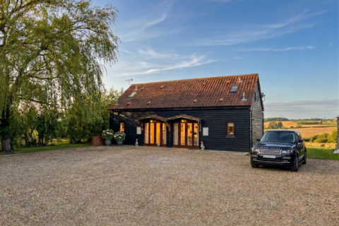 1 bedroom semi-detached house to rent, Totmans Farm, Thaxted CM6