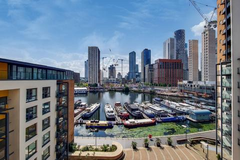 2 bedroom flat to rent, Boardwalk Place, Canary Wharf, London, E14