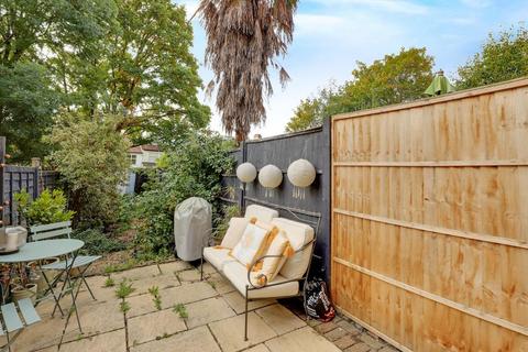 undefined, Queenswood Road, Forest Hill
