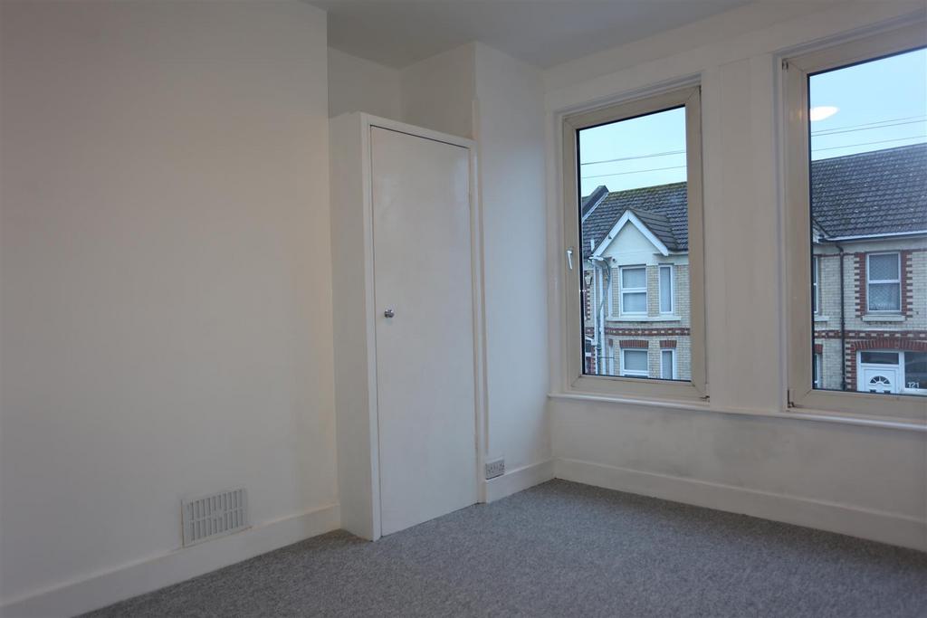 162 st leonards avenue (9).jpg