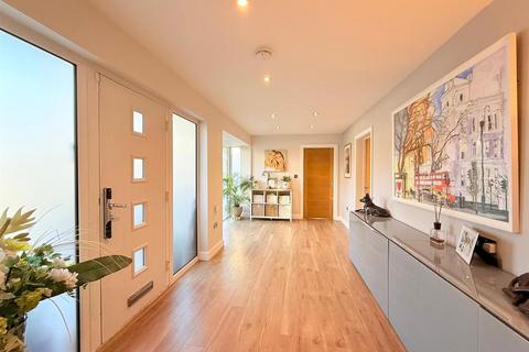 5 bedroom detached house for sale, Carroll Avenue, Ferndown