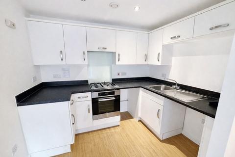 2 bedroom apartment to rent, Groombridge Avenue, Eastbourne BN22