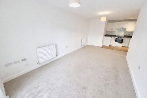 2 bedroom apartment to rent, Groombridge Avenue, Eastbourne BN22