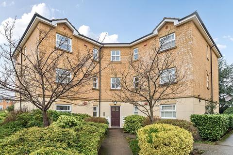 2 bedroom flat for sale, Wittering Close, Kingston Upon Thames, KT2