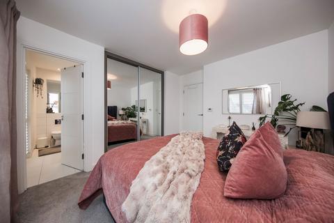 3 bedroom semi-detached house for sale, Herald Gardens, Tunbridge Wells