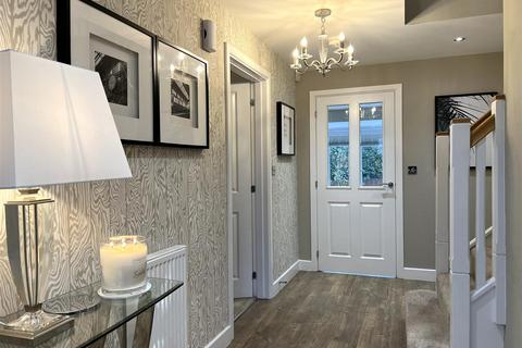undefined, Yew Crescent, Somerford