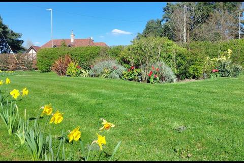 undefined, Yew Crescent, Somerford