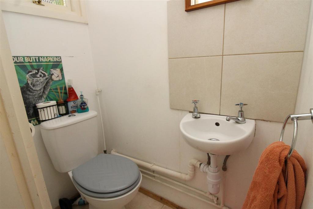 Ground floor cloakroom.JPG