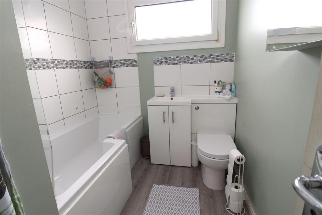 Bathroom.JPG