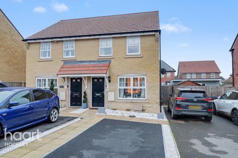 2 bedroom semi-detached house for sale, Lowlands Road, Hockley