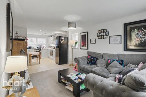 2 bedroom semi-detached house for sale, Lowlands Road, Hockley