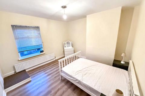 2 bedroom terraced house to rent, Eighth Street, Peterlee SR8