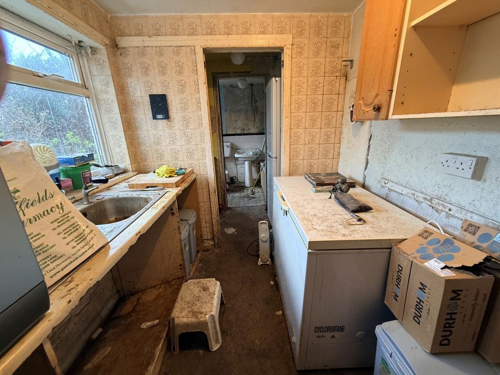 Kitchen 2