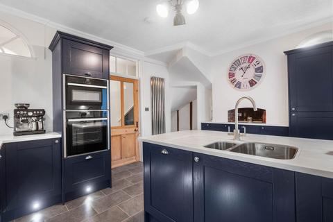 undefined, 20 Severn Terrace, Worcester.  WR1 3EH