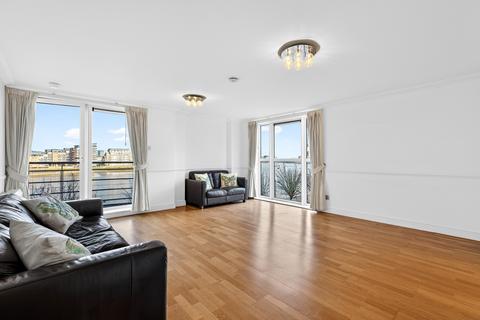 2 bedroom apartment for sale, Glaisher Street, London, SE8