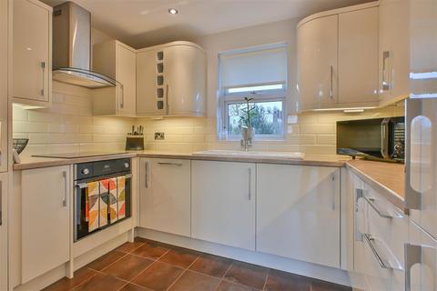 undefined, Queens Road, Brentwood