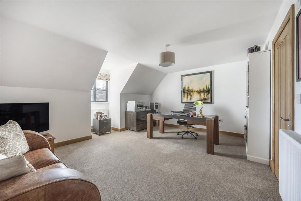 Bedroom/Study