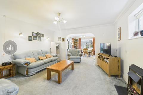 2 bedroom detached bungalow for sale, Field View, Thurston,