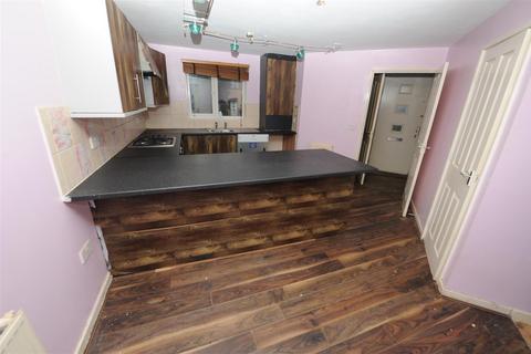 undefined, Roundwood Avenue, Ravenscliffe BD10