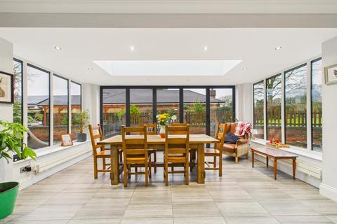 5 bedroom detached house for sale, Beverley Road, South Cave