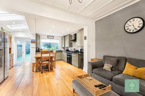 4 bedroom semi-detached house for sale, Solna Road, Winchmore Hill, London, N21